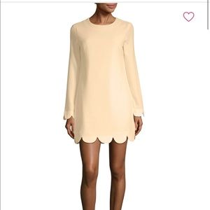 Scalloped-hem long sleeved dress